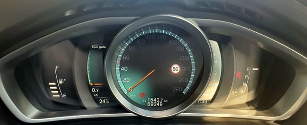 2015 Volvo V40 | T4 Sporty Hatchback 358038684