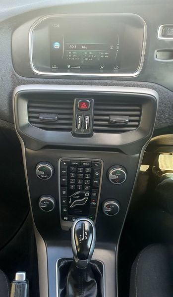 2015 Volvo V40 | T4 Sporty Hatchback 358038689