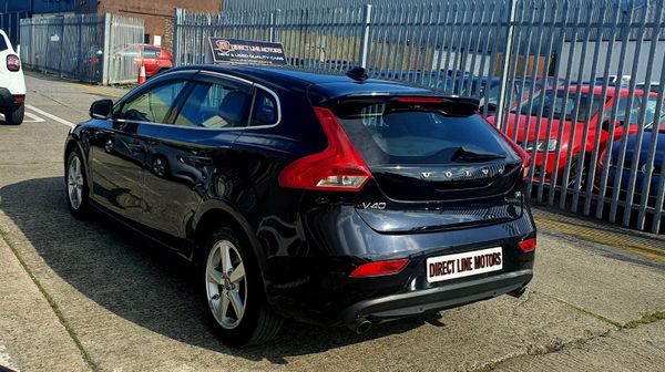 2015 Volvo V40 | T4 Sporty Hatchback 358038694
