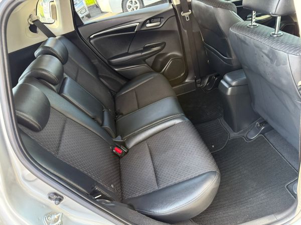 2016 Honda Jazz/Fit 1.5 Hybrid auto Top Specs 358080916