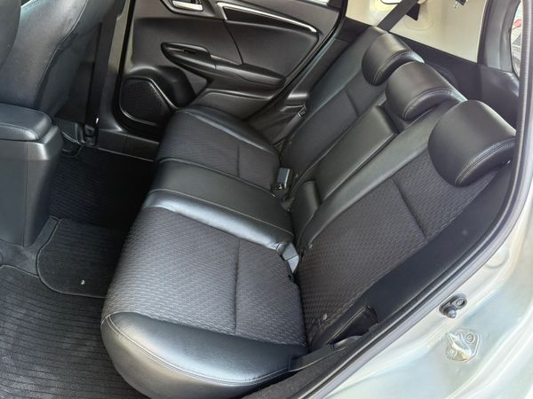 2016 Honda Jazz/Fit 1.5 Hybrid auto Top Specs 358080917