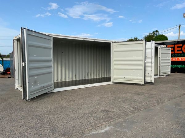 40ft HI CUBE, SIDE DOOR STORAGE CONTAINER....4017. 358099046