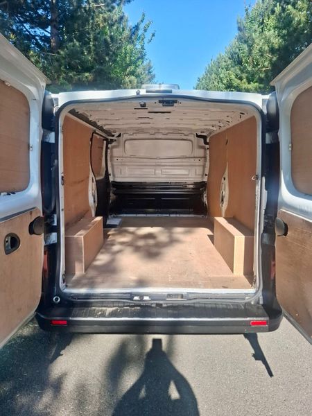 Renault Trafic 2020 DOE 6/26 358104354