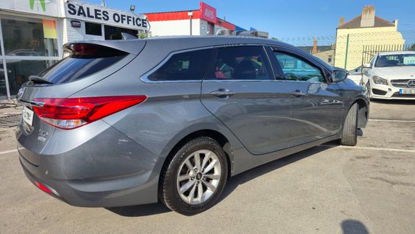 Hyundai i40 2017 358114949