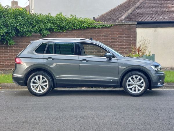 Volkswagen Tiguan Highline *PAN ROOF* DSG 2019 358110070