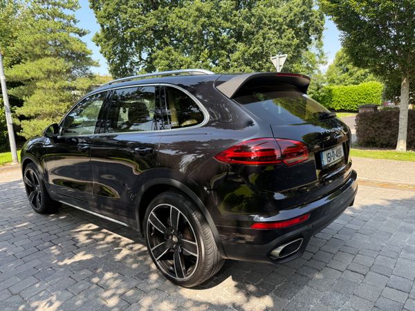 Porsche Cayenne 2015 only 98,000kms 358125698