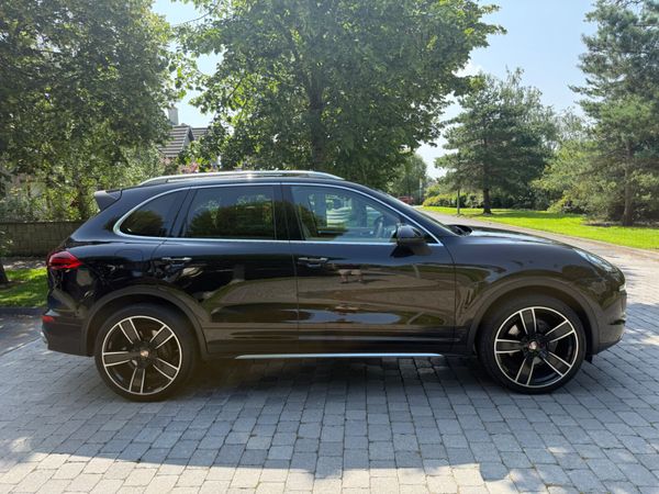 Porsche Cayenne 2015 only 98,000kms 358125704