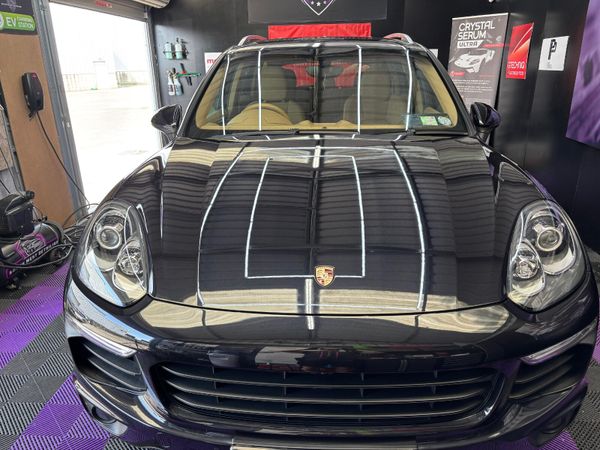 Porsche Cayenne 2015 only 98,000kms 358125735