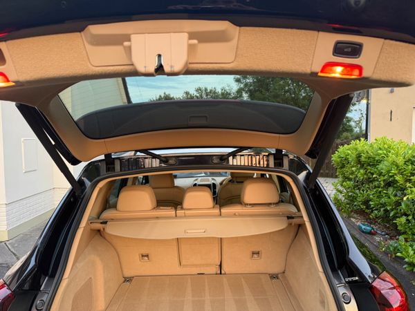 Porsche Cayenne 2015 only 98,000kms 358125737