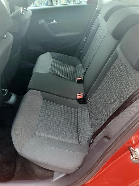 2015 (152) Volkswagen Polo 358132846