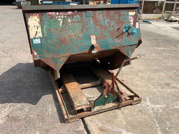 1500lt BUILDER RUBBLE TIPPING SKIP.......777-1. 358141537