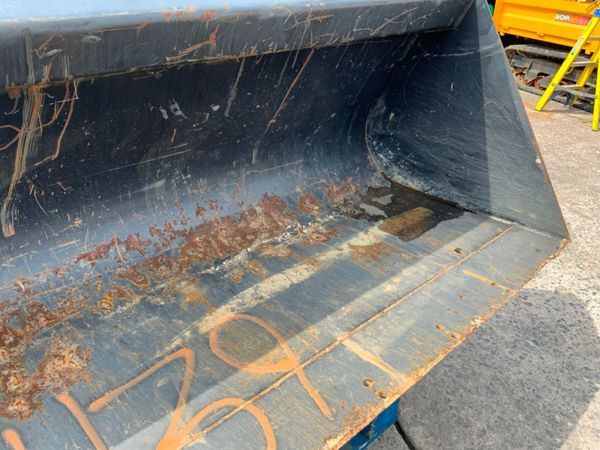 86" JCB TELEPORTER LOADER BUCKET....1139.. 358143480