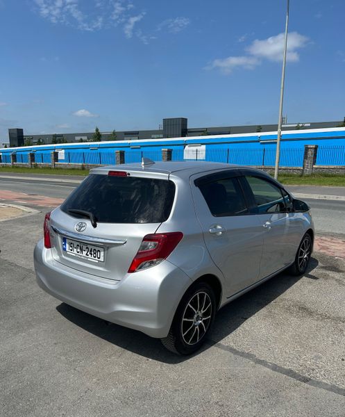 2015 Toyota Vitz 1.3 Petrol Auto low kms HIGH SPEC 358237173