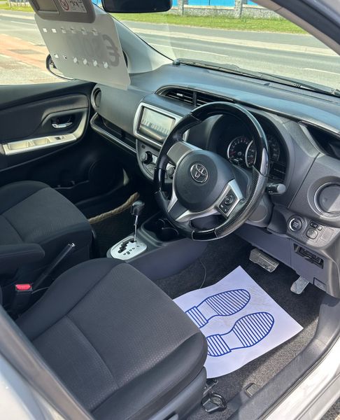 2015 Toyota Vitz 1.3 Petrol Auto low kms HIGH SPEC 358237185