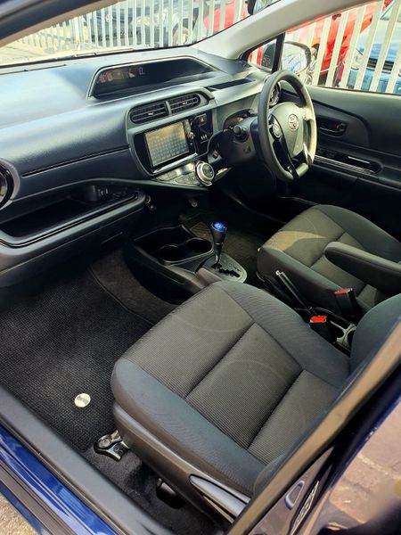 2017 TOYOTA AQUA HYBRID AUTOMATIC 358248719