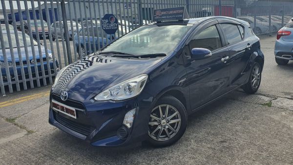 2017 TOYOTA AQUA HYBRID AUTOMATIC 358248711