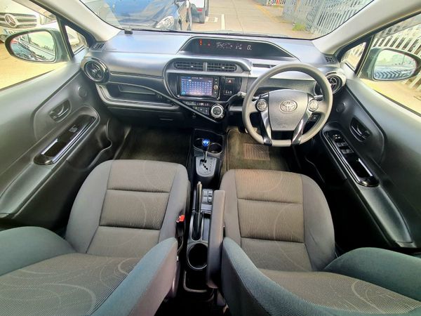 2017 TOYOTA AQUA HYBRID AUTOMATIC 358248721