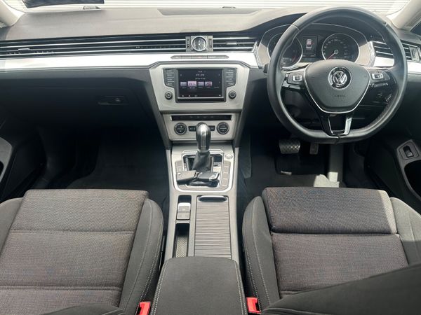 Passat 2.0 TDI Auto CL *LowKMS 358263811