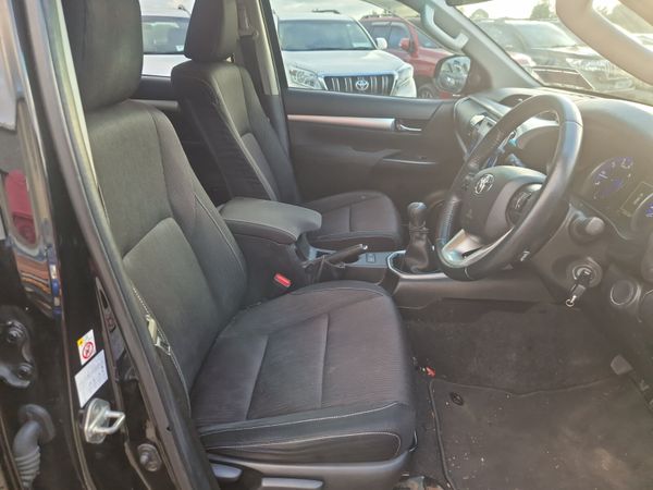 Toyota Hilux 2.4 D4D SR5 With Extras 358340128