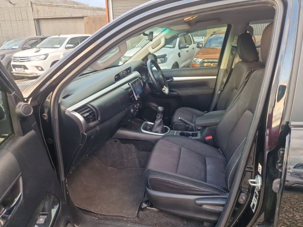Toyota Hilux 2.4 D4D SR5 With Extras 358340172
