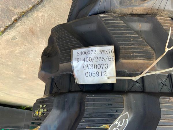 UNUSED 400 x 72.5 x 76 RUBBER TRACKS........4072. 358384122