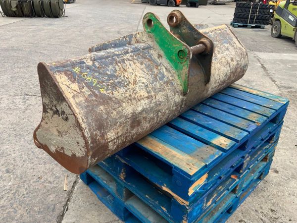 60" STRICKLAND GRADING BUCKET...45mm PINS..689-2 358406336