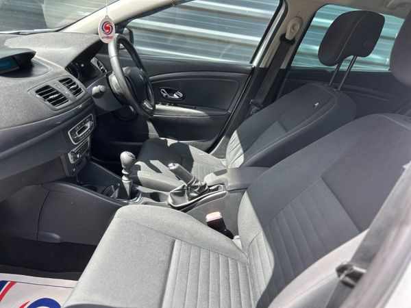 Renault Megane 2015 358406404