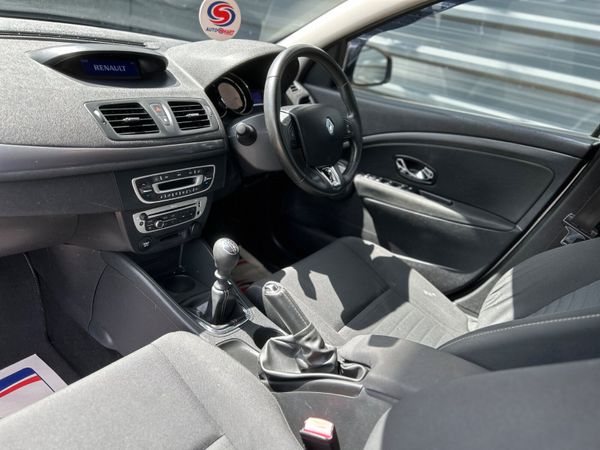 Renault Megane 2015 358406412