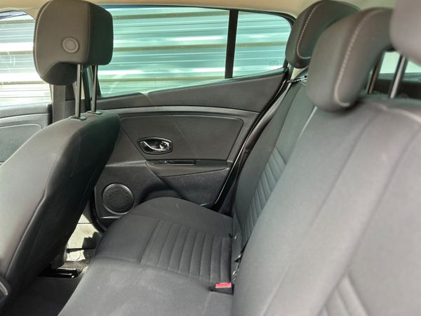 Renault Megane 2015 358406421