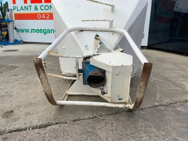 CONQUIP 2000Lts CONCRETE COLUMN FILL SKIP.......3 358419091