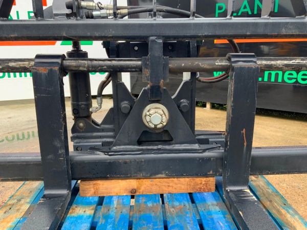 72" TILTING FORK CARRIAGE ATTACHMENT....4019 358495879