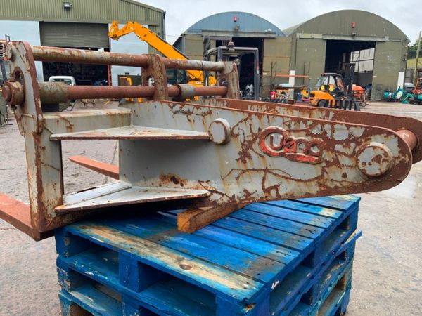 2020 PALLET FORK ATTACHMENT...90mm PINS......3536. 358496201