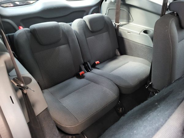 11 Ford Grand C-Max 1.6 DIESEL =7 SEATER = NEW NCT 358496598