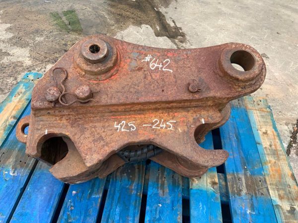 DOUBLE LOCK HYDRAULIC QUICK HITCH....65mm PINS... 358505078