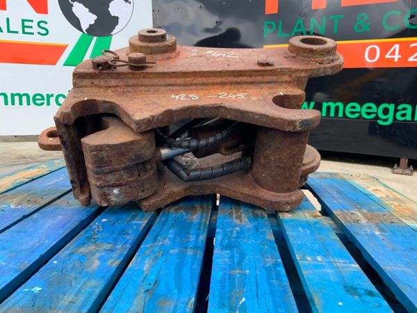 DOUBLE LOCK HYDRAULIC QUICK HITCH....65mm PINS... 358505080