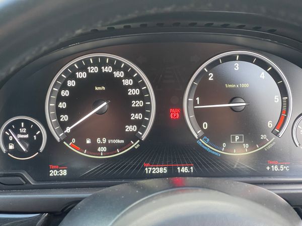 BMW 5-Series M sport  2016 358584909