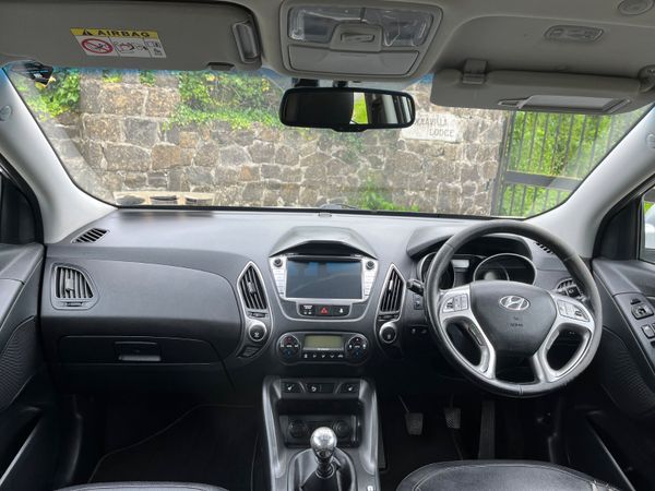 Hyundai ix35 ** ON HOLD 358607491
