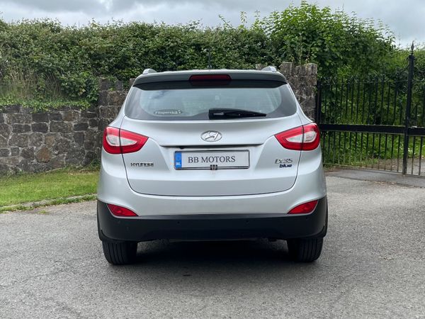 Hyundai ix35 ** ON HOLD 358607492