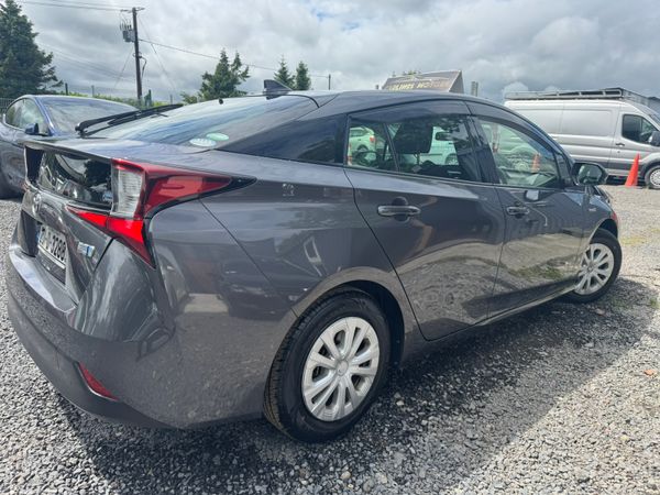 TOYOTA PRIUS HYBRID AUTOMATIC 358601849