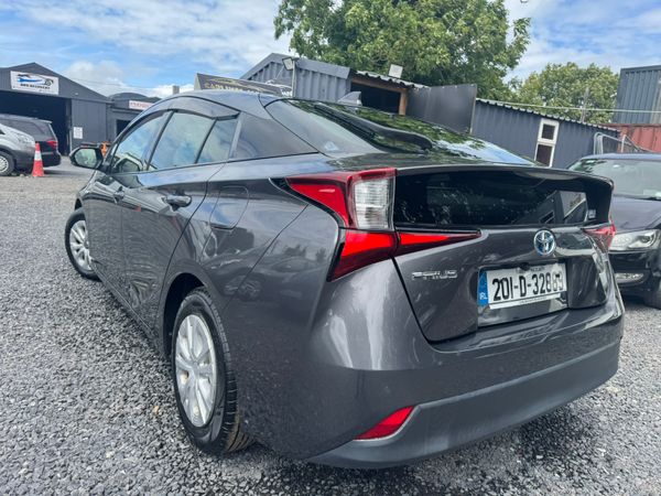 TOYOTA PRIUS HYBRID AUTOMATIC 358601850