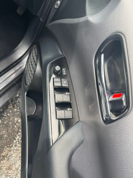 TOYOTA PRIUS HYBRID AUTOMATIC 358601861