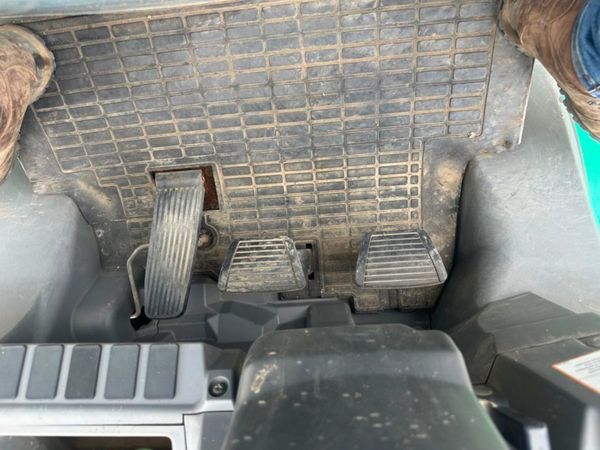 2009 MITSUBISHI 3 TON FORKLIFT....3 STAGE MAST 358695378