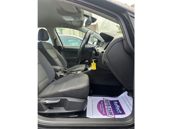 Volkswagen Golf 1.4 TSI 90 Comfortline 5DR 358735435