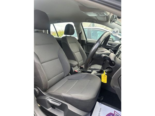Volkswagen Golf 1.4 TSI 90 Comfortline 5DR 358735436