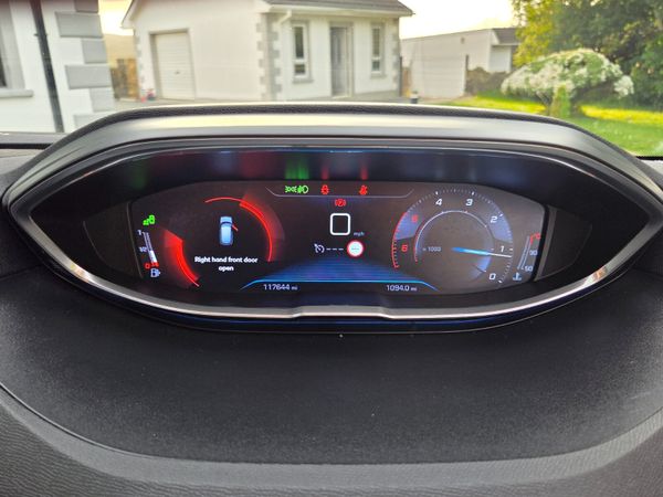 2017 PEUGEOT 3008 1.6HDI ALLURE 358747111