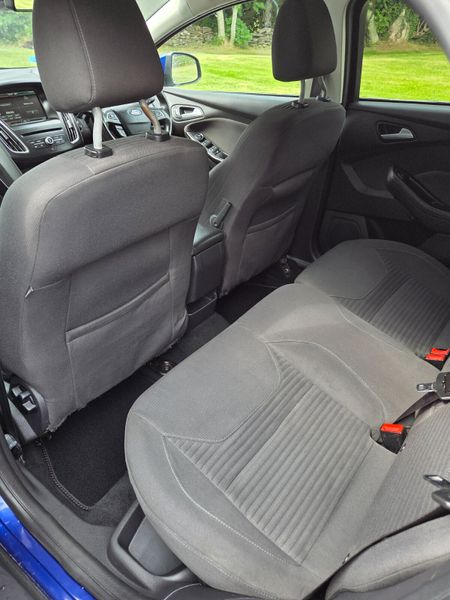 2015 FORD FOCUS ZETEC NAV 1.5TDCI 120BHP 358749502
