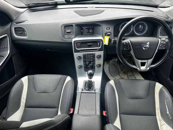 2013 VOLVO S60 R DESIGN 1.6d D2 358740841
