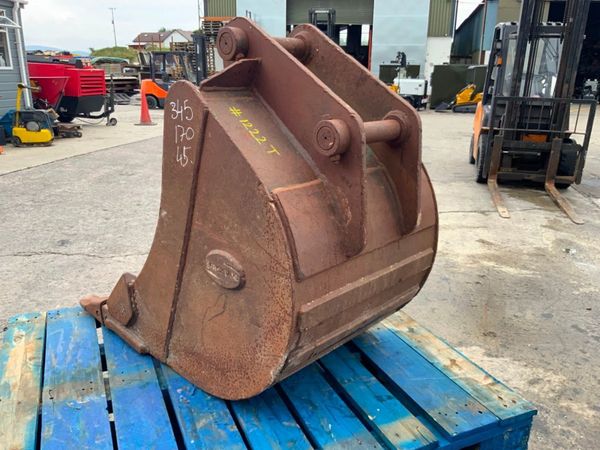 24" STRICKLAND BUCKET...45mm PINS......1222t. 358763715
