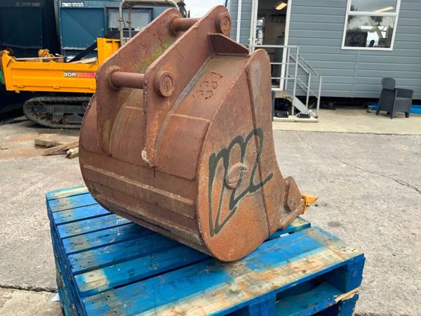 24" STRICKLAND BUCKET...45mm PINS......1222t. 358763712