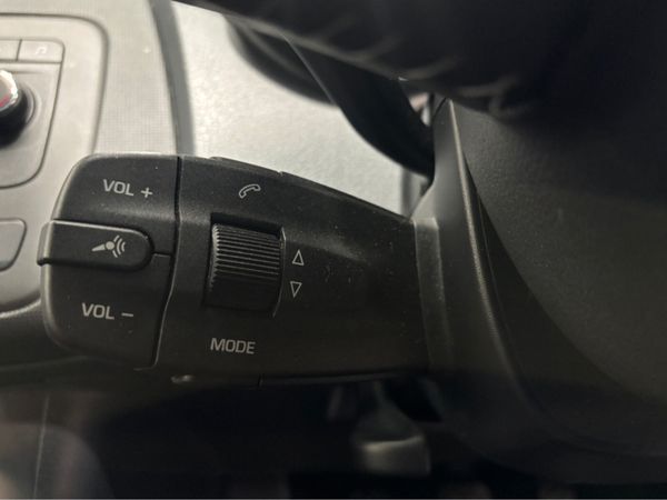 SEAT Ibiza 1.4 SE TOCA 85PS 5DR 358777655